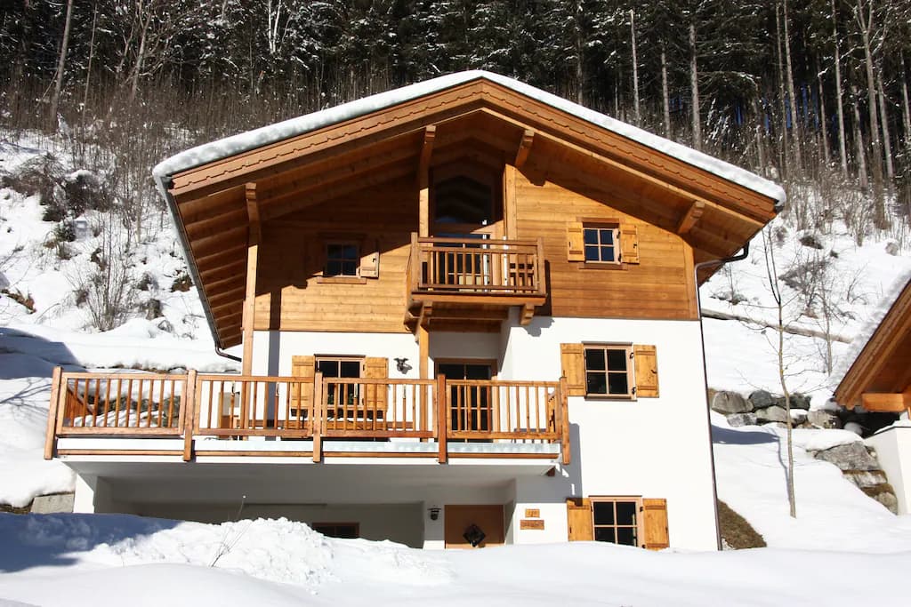Chalets im Wald — 3